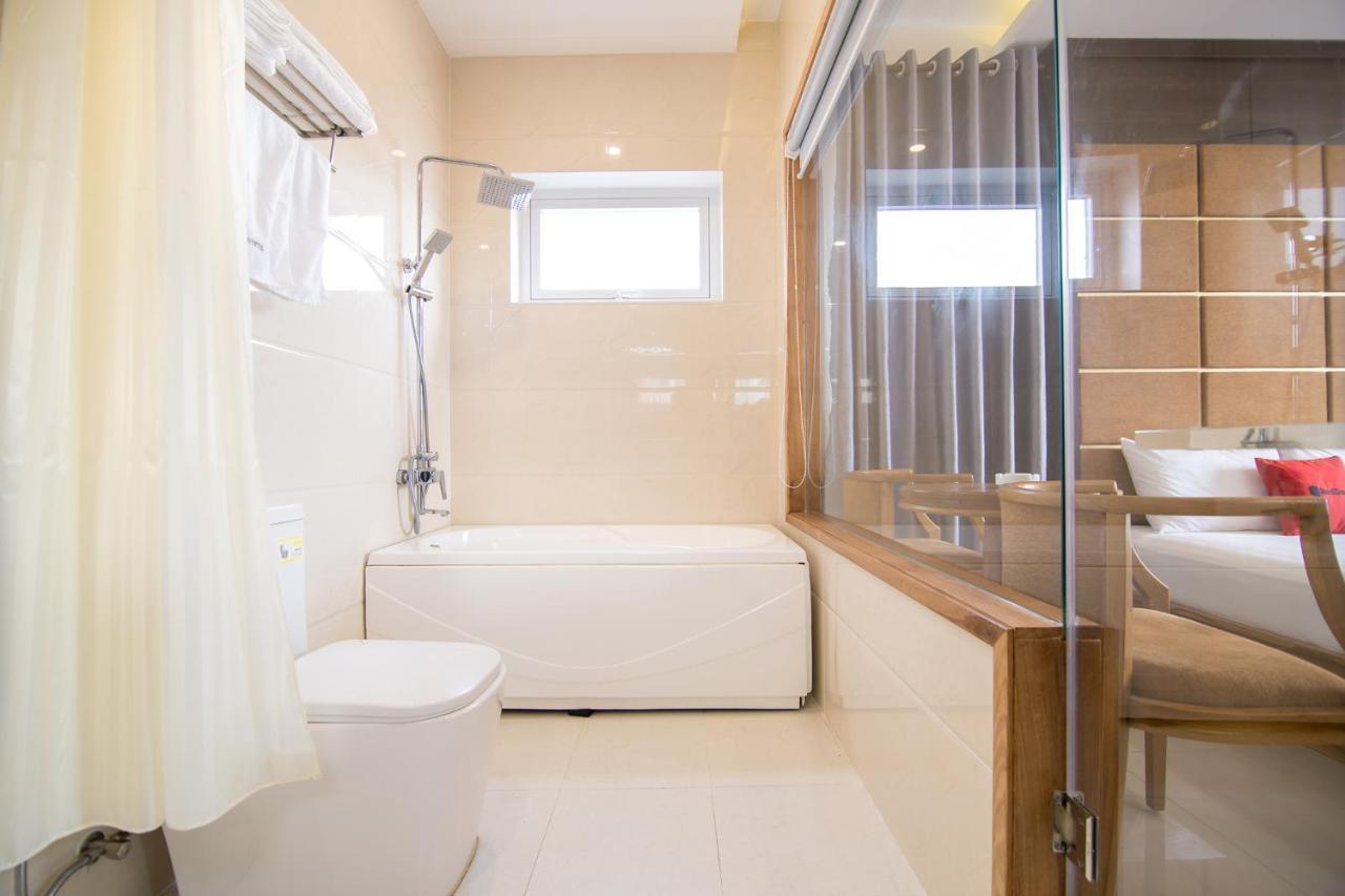 Reddoorz Plus Near Lotte Mart Cong Hoa โฮจิมินห์ซิตี้ ภายนอก รูปภาพ