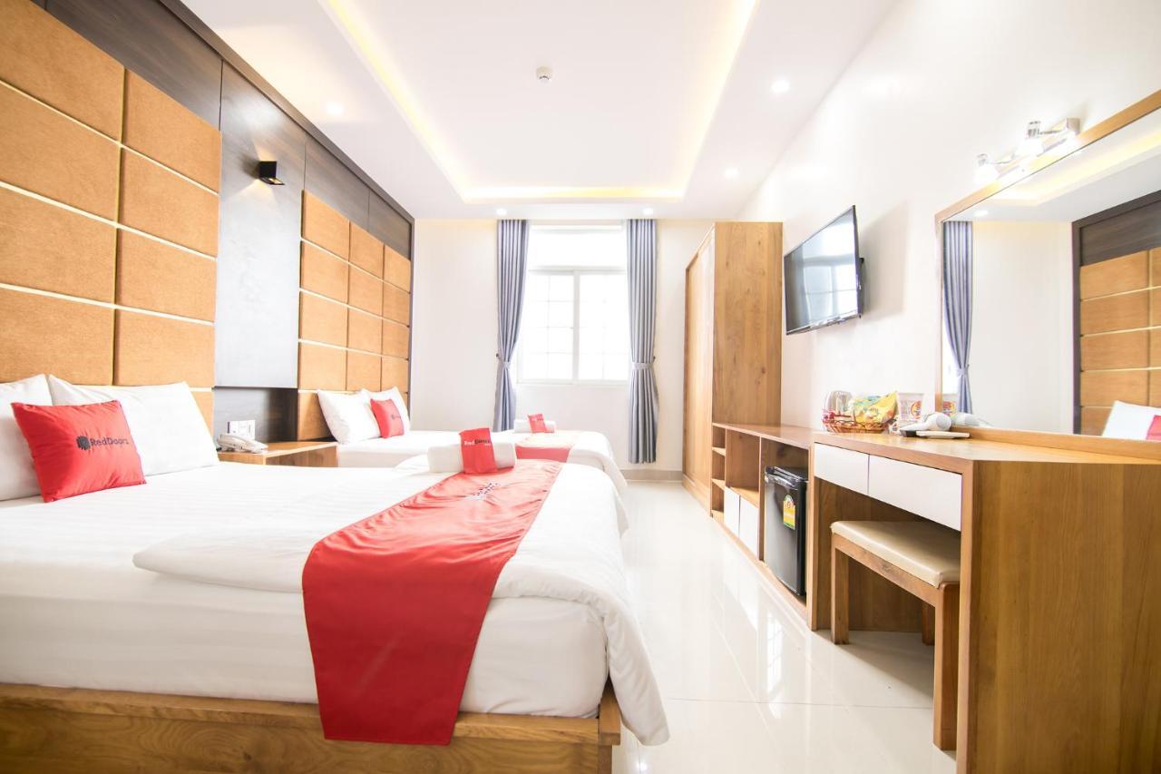 Reddoorz Plus Near Lotte Mart Cong Hoa โฮจิมินห์ซิตี้ ภายนอก รูปภาพ